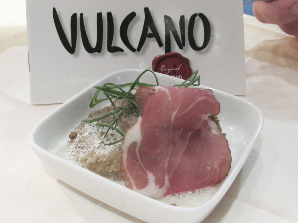 Vulcano ham factory - Wein am Berg 2015