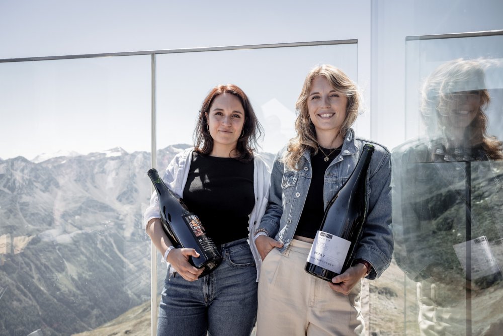 Katharina and Rebecca Heger as guests at the Wein am Berg - Summer Edition 2023 in Sölden