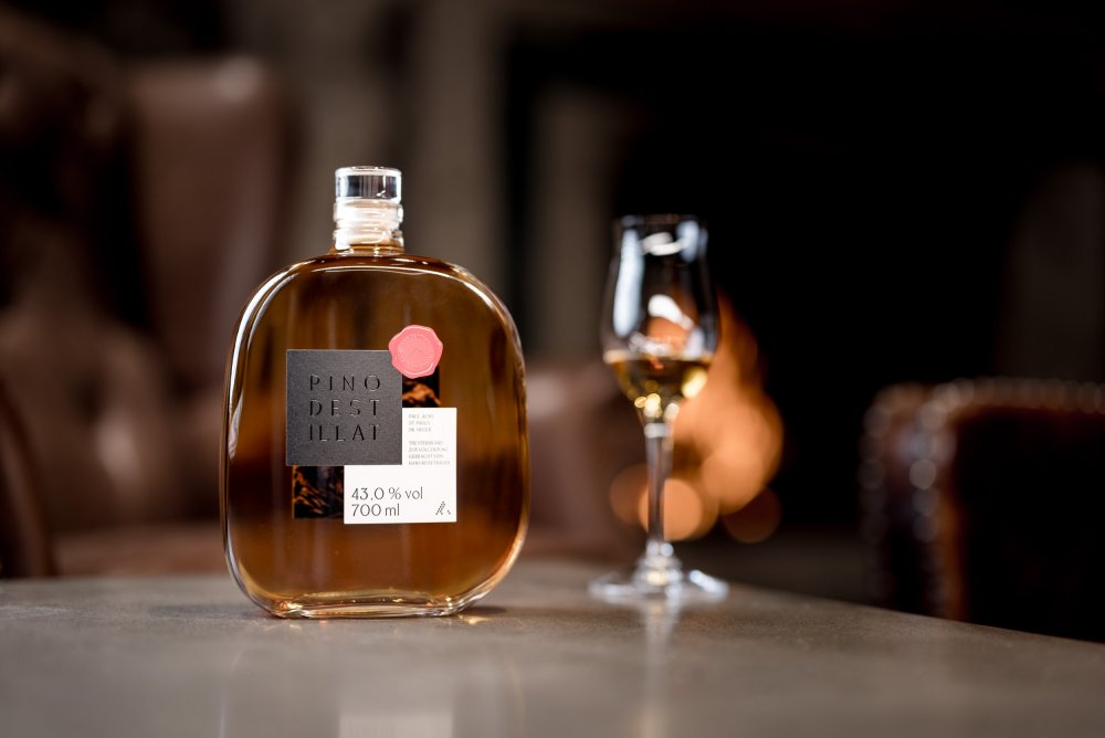 PINO 3000 pomace brandy