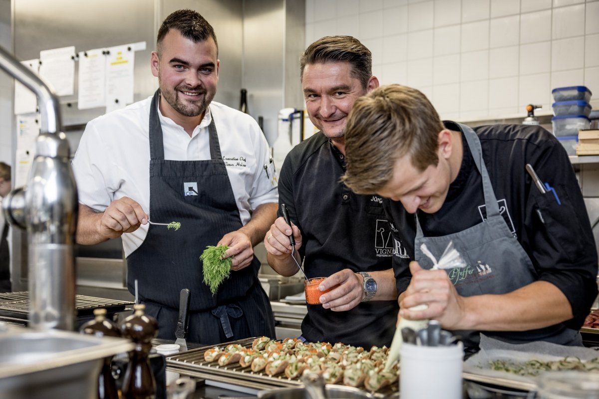 ice Q Küchenchef Klaus Holzer und Sternekoch Jürgen Vigne in Sölden