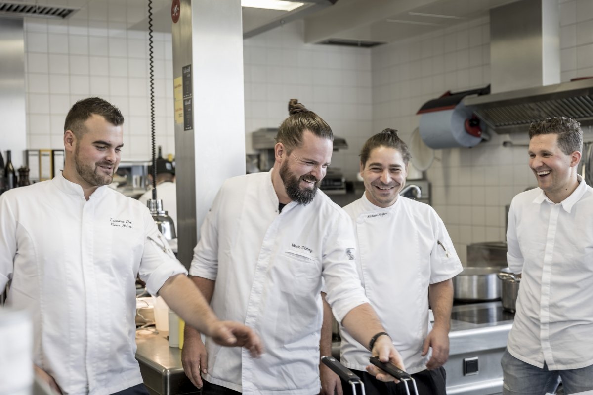 Interalpenküchenchef Mario Döring mit Das Central Küchenchef Michael Kofler und Pâtissier des Jahres Michael Hollaus